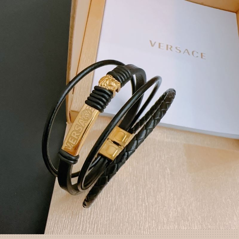 VERSACE